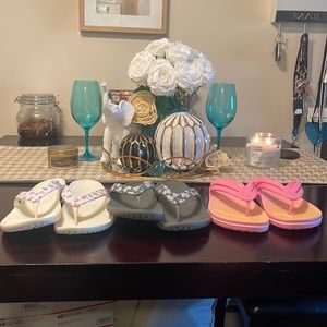3 Pairs Women’s Crocs Flip flops